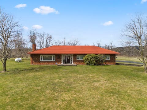 Photo for 577 NY St Rt 369