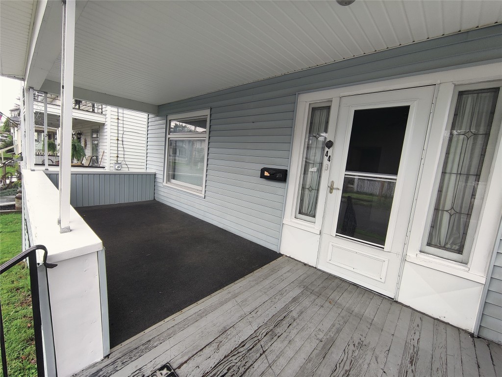 44 Burbank Avenue, Johnson City, New York image 3