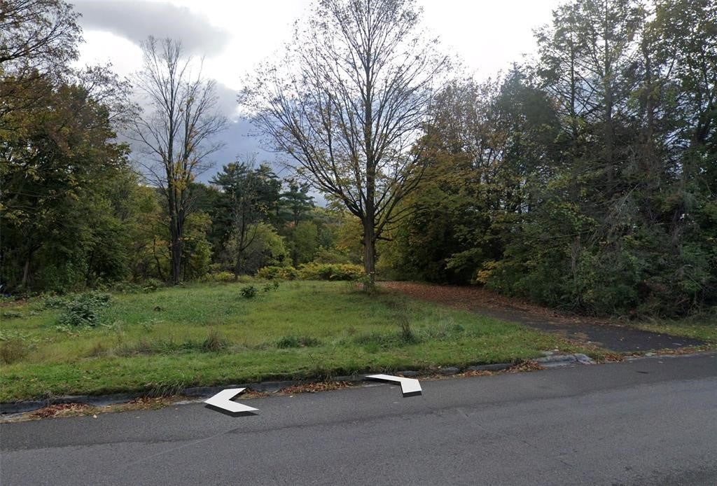 Photo 1 of 4 — 900 Vestal Road, Vestal, NY 13850
