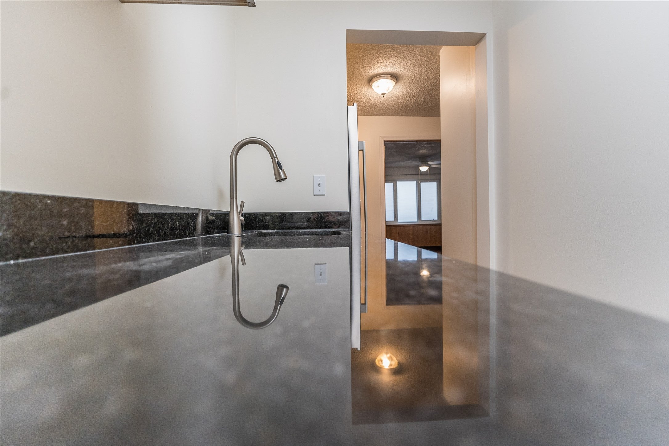 9578 Vestal Parkway West 2