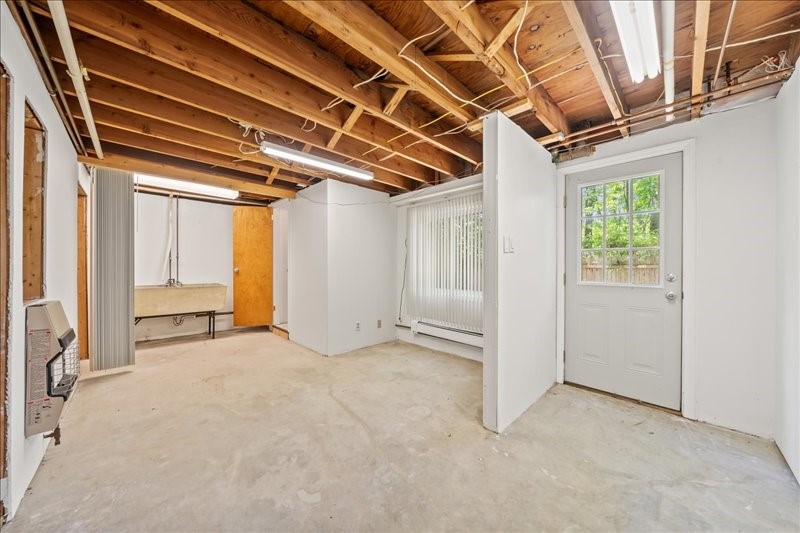 308 Robin Lane, Vestal, New York image 32