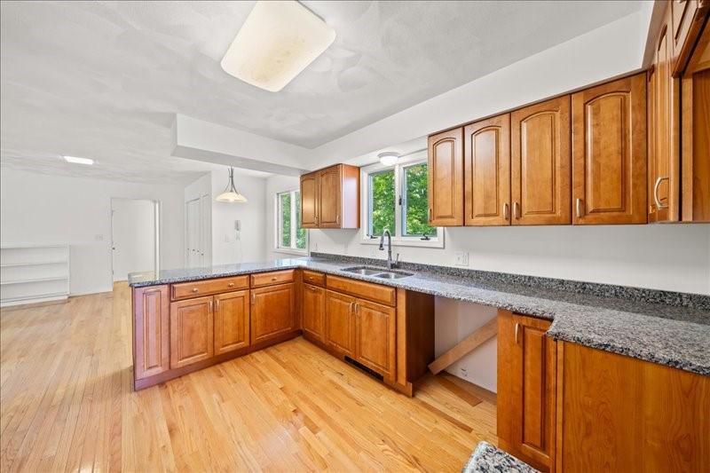 308 Robin Lane, Vestal, New York image 11