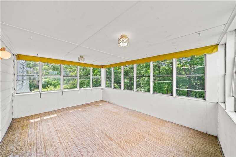 308 Robin Lane, Vestal, New York image 14