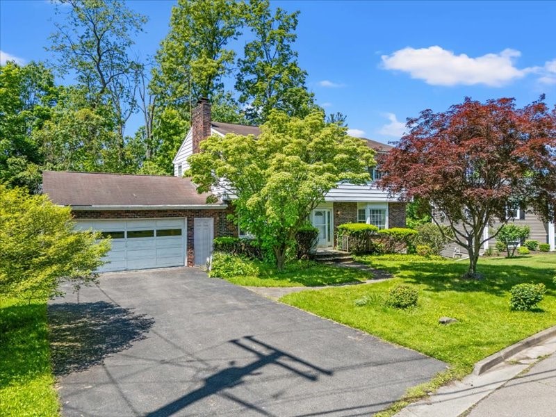 308 Robin Lane, Vestal, New York image 37