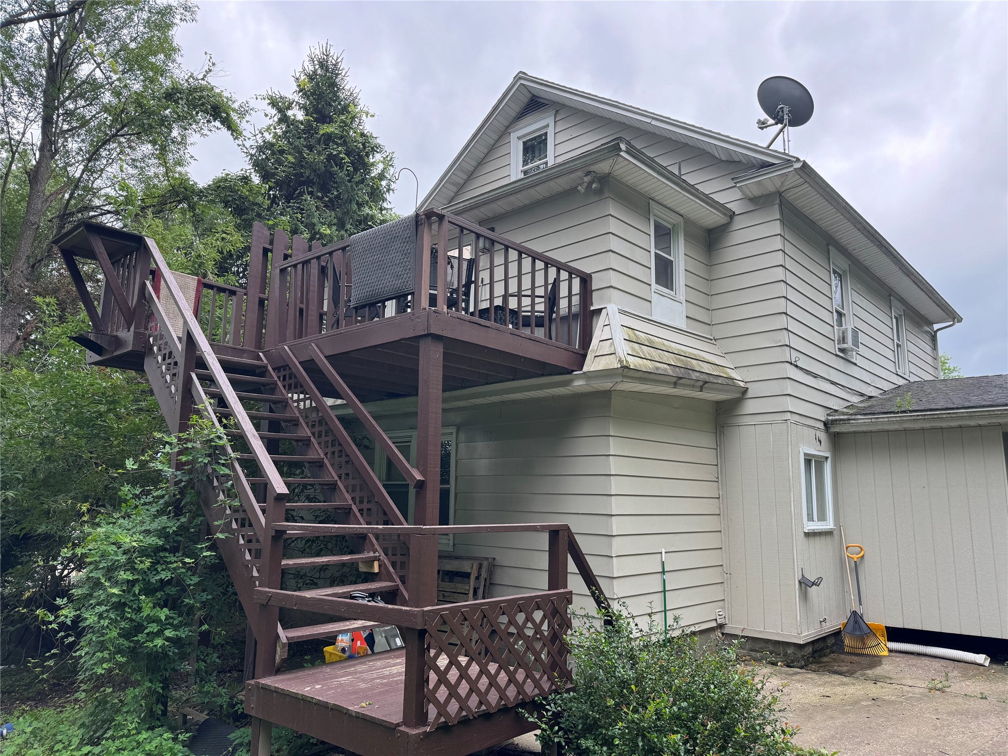 408 E Wendell St - Photo 3
