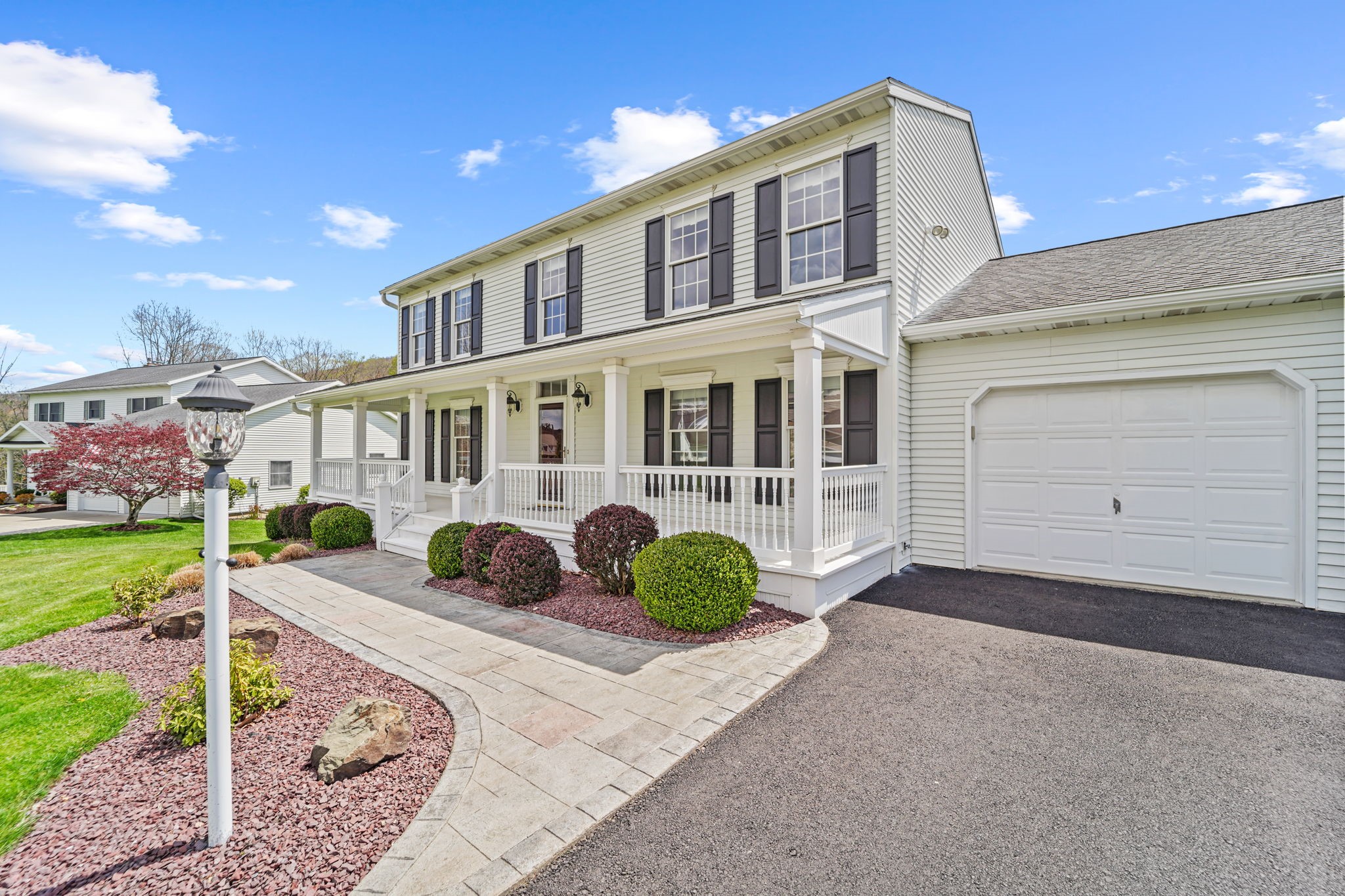 1324 Cameron Ln