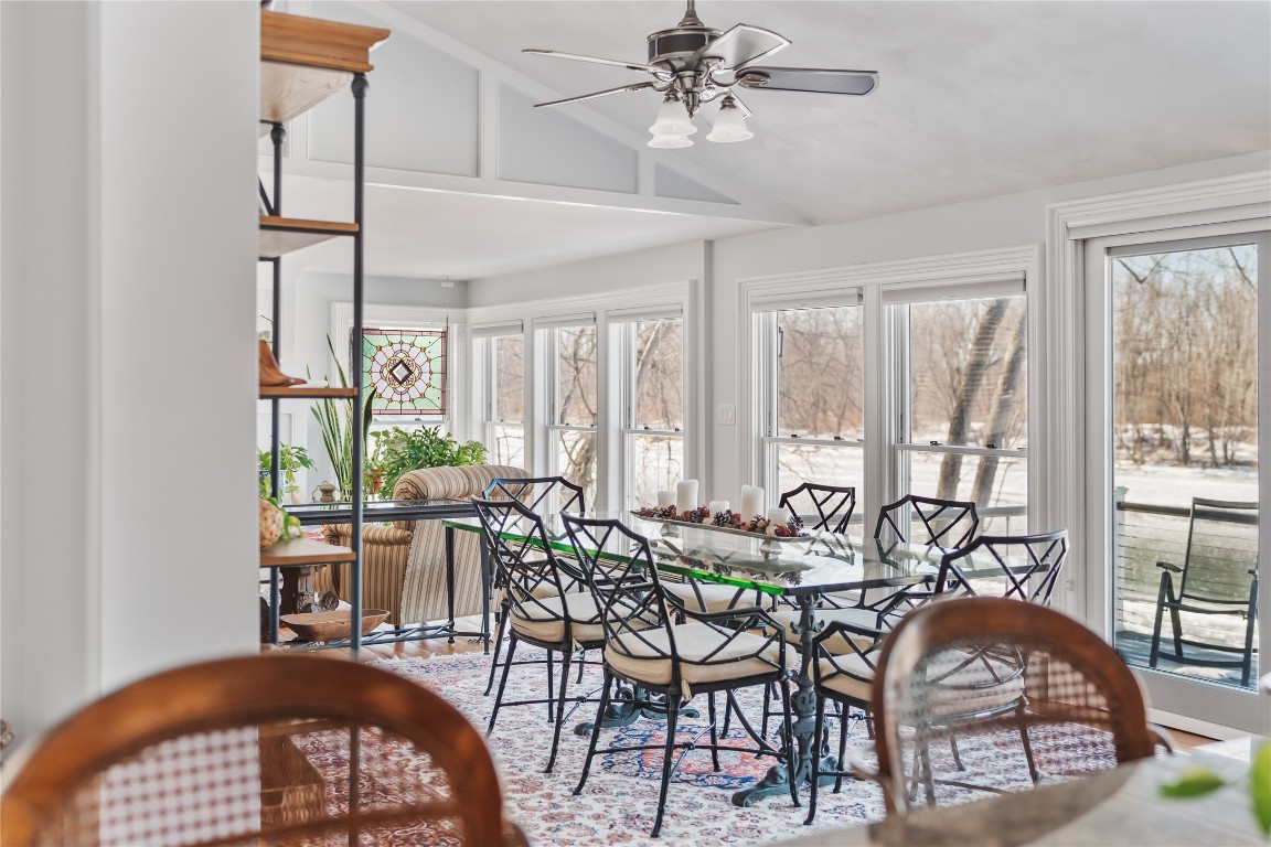 13 Riverbank Road, Vestal, New York image 16