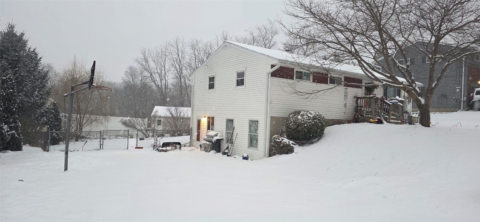 13 Clarendon Drive - Photo 2