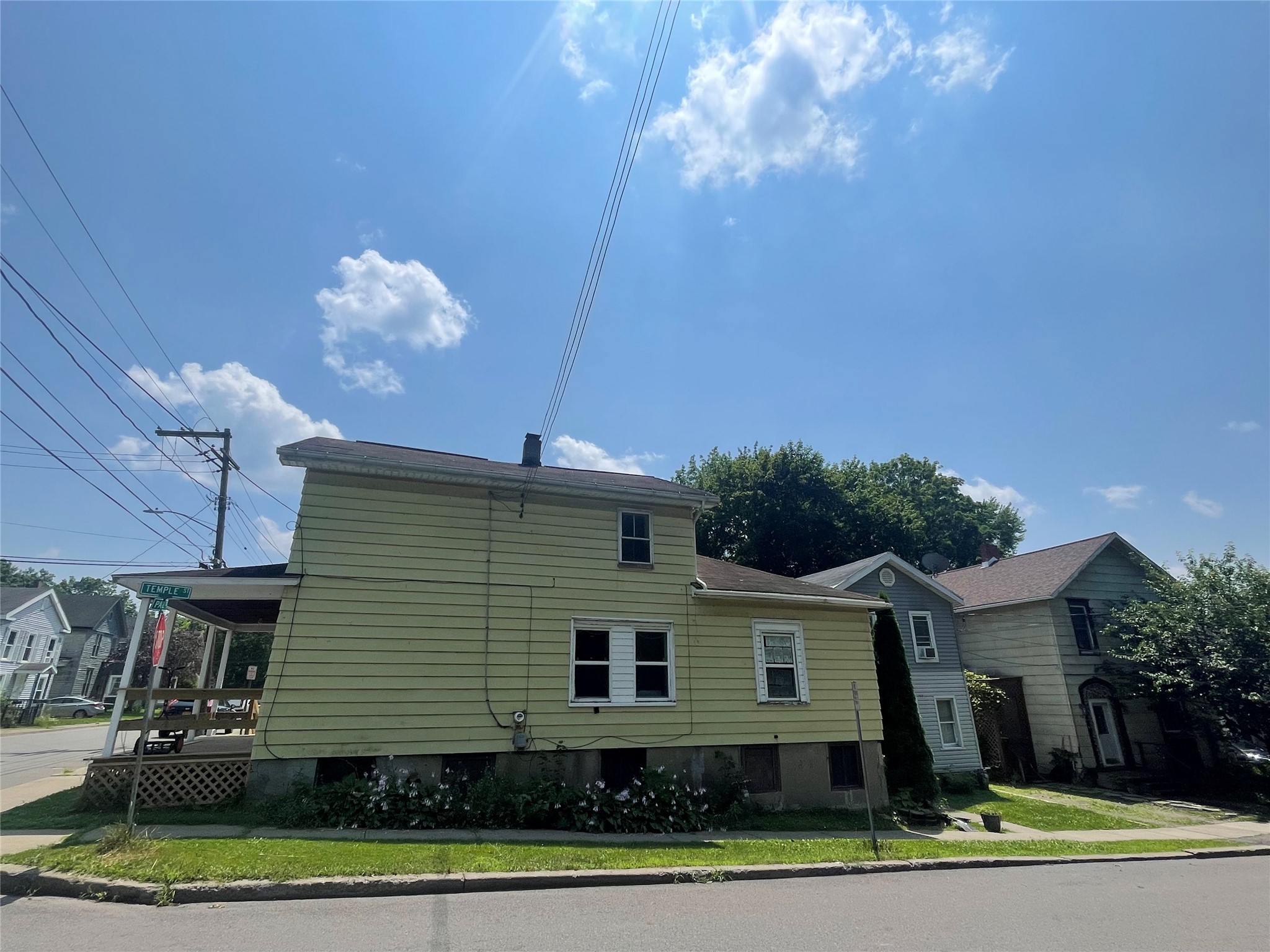 75 Paige St - Photo 3