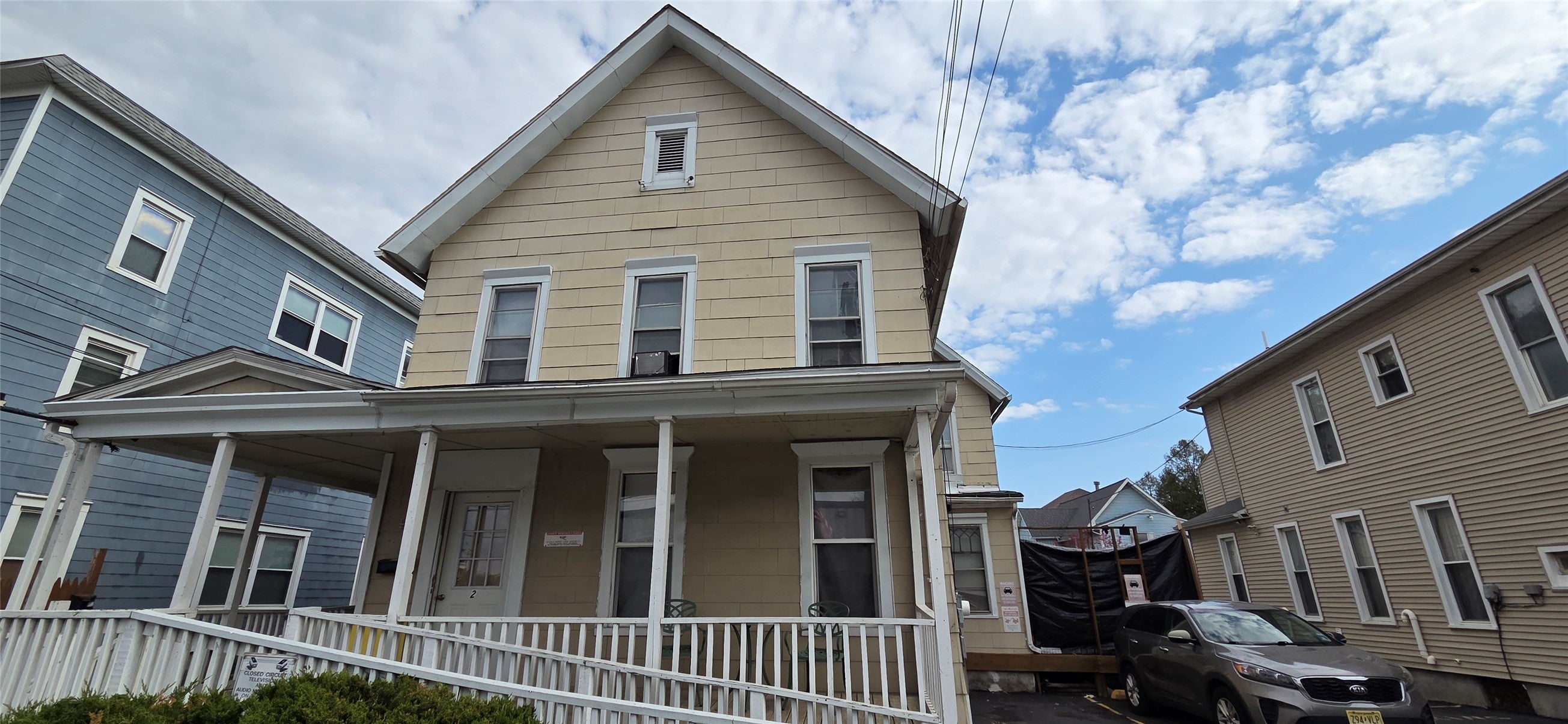 9 Robinson Street