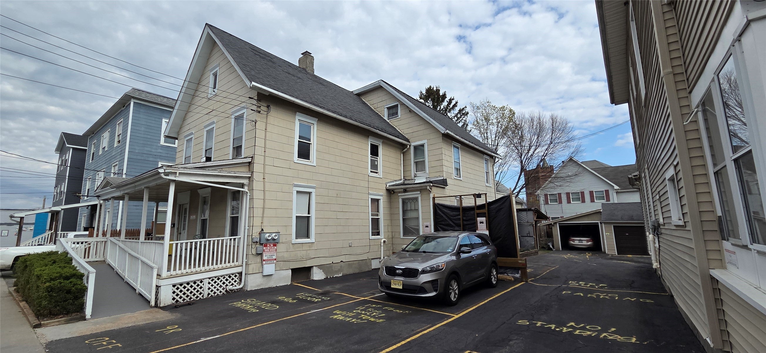 9 Robinson Street