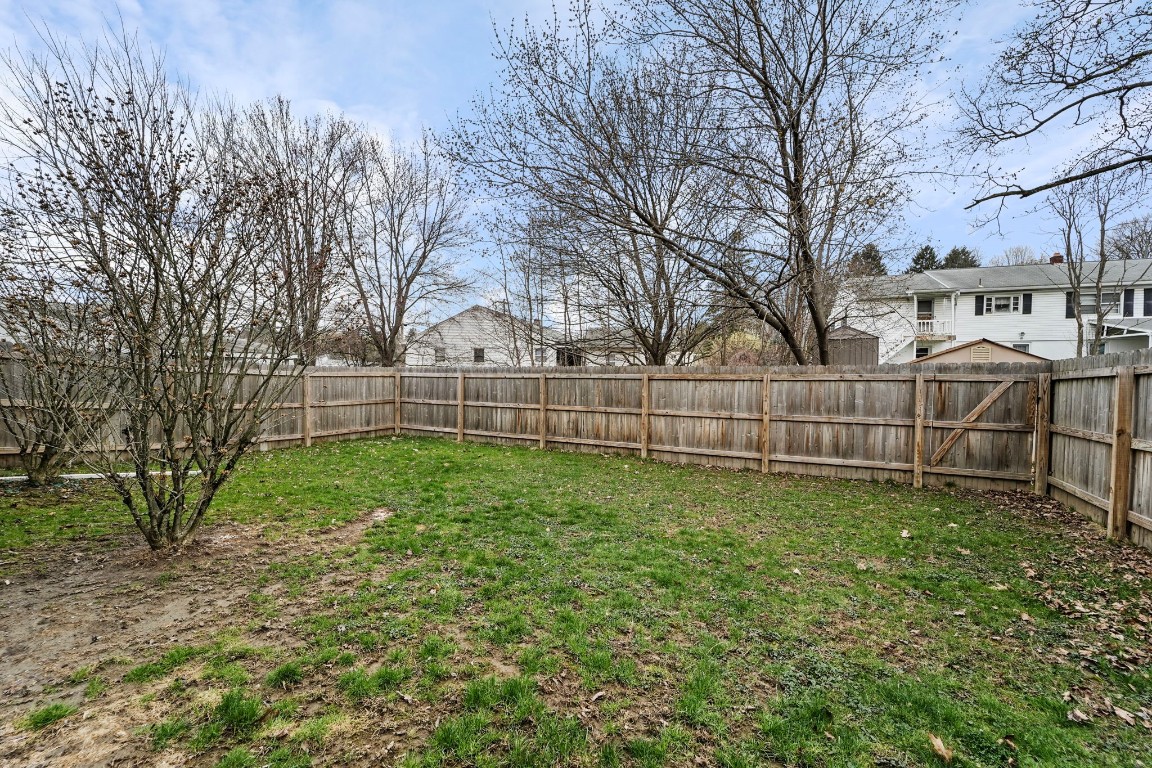 3603 Country Club Rd, Endwell, New York image 32