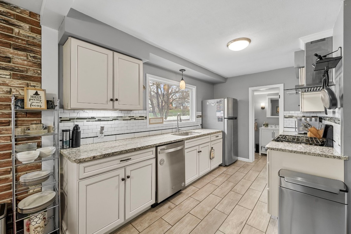 3603 Country Club Rd, Endwell, New York image 11