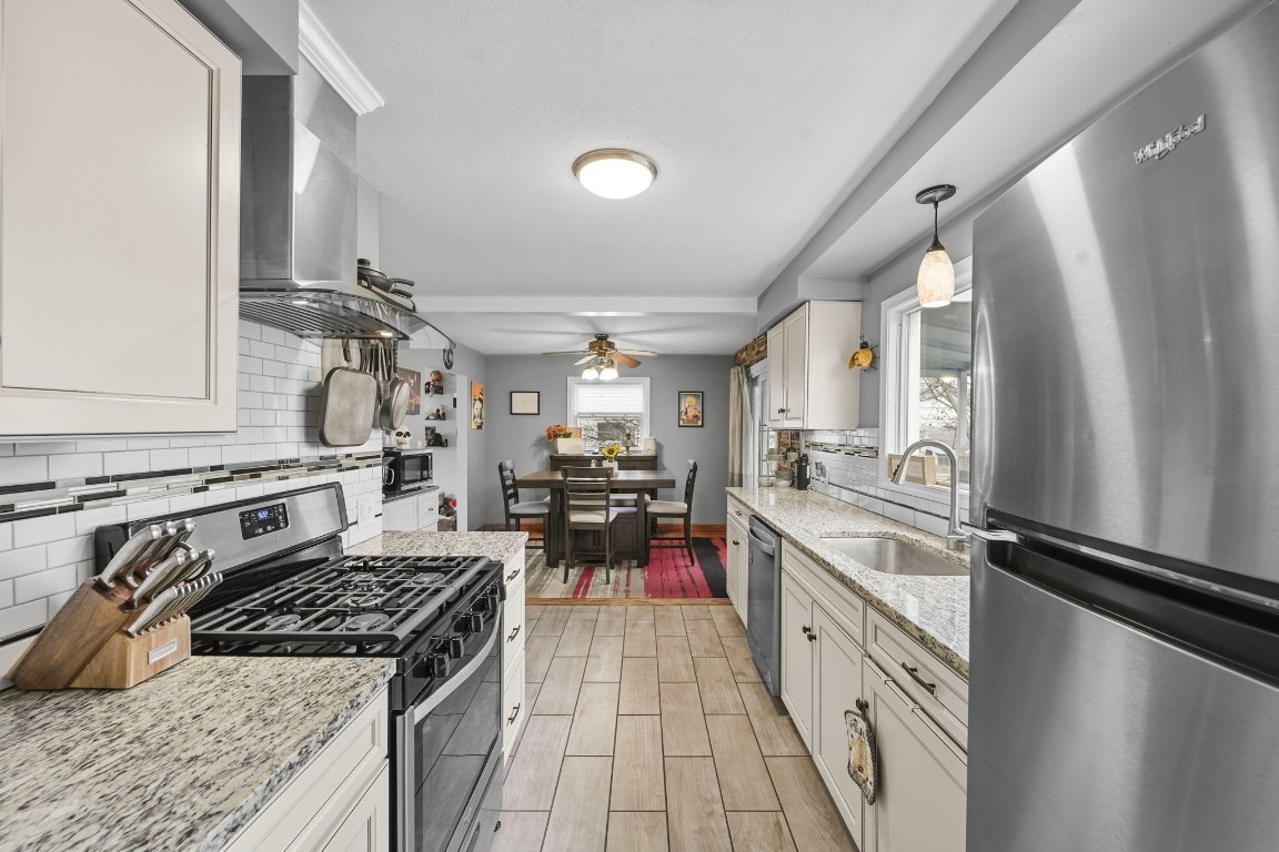 3603 Country Club Rd, Endwell, New York image 14