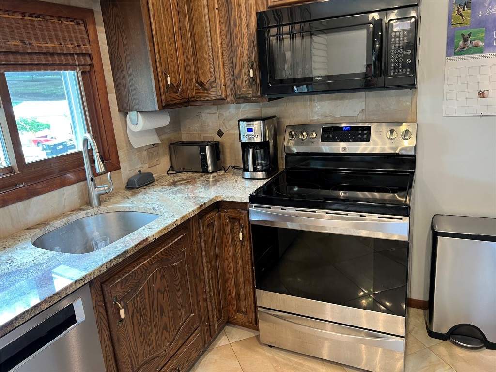25 Sanitaria Road, Binghamton, New York image 16