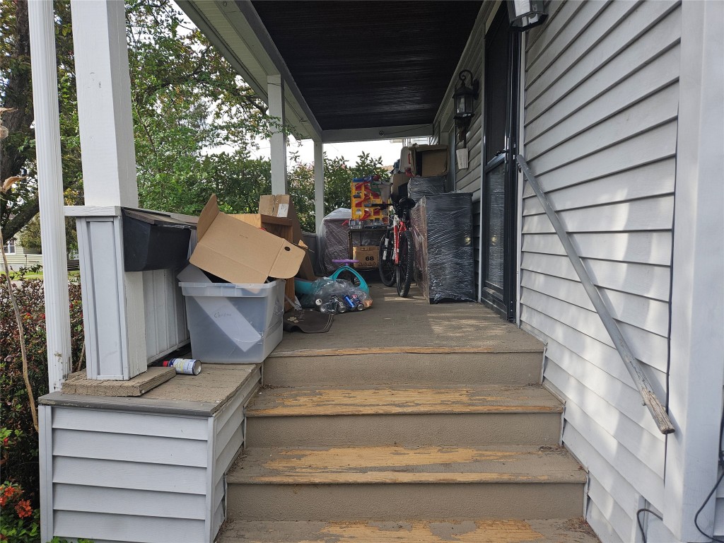 139 Massachusetts Avenue, Johnson City, New York image 3