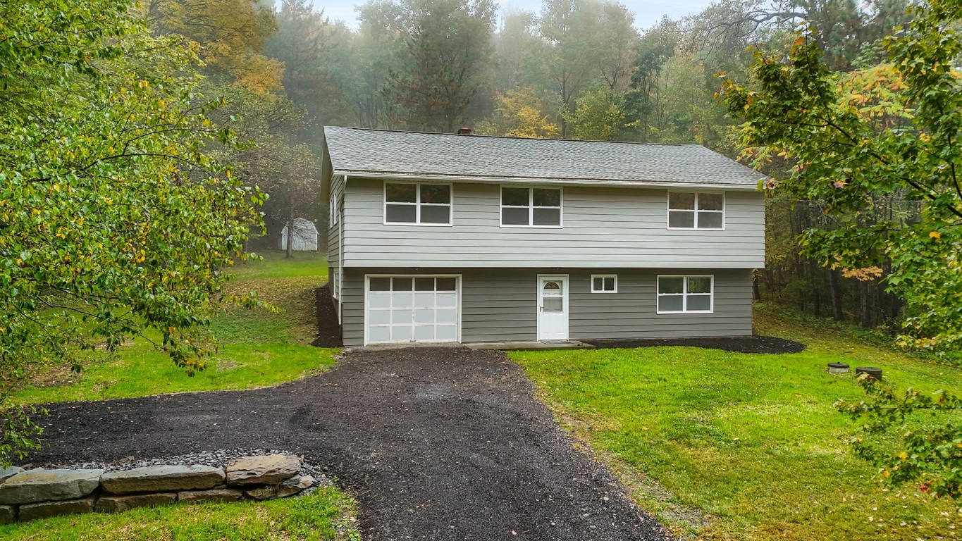 124 Cornell Hollow Road
