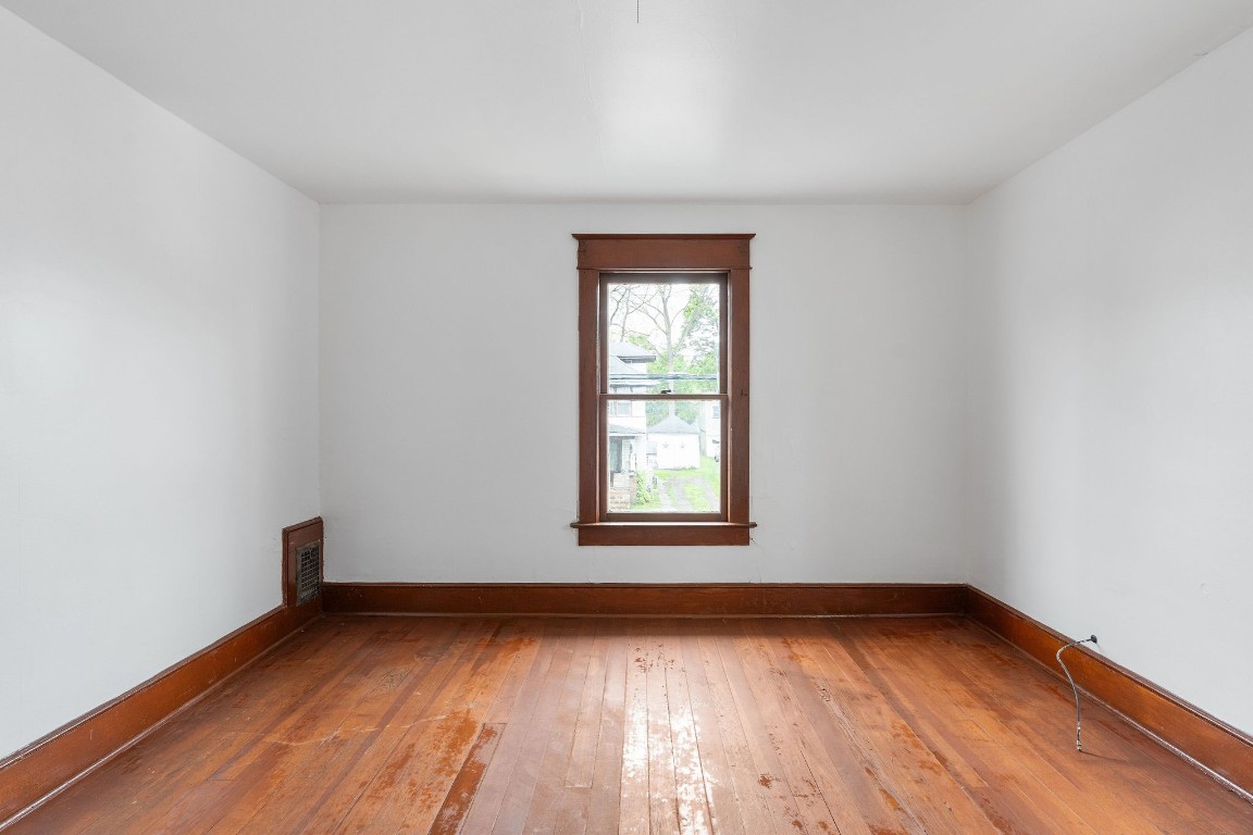 1704 Tracy Street, Endicott, New York image 15