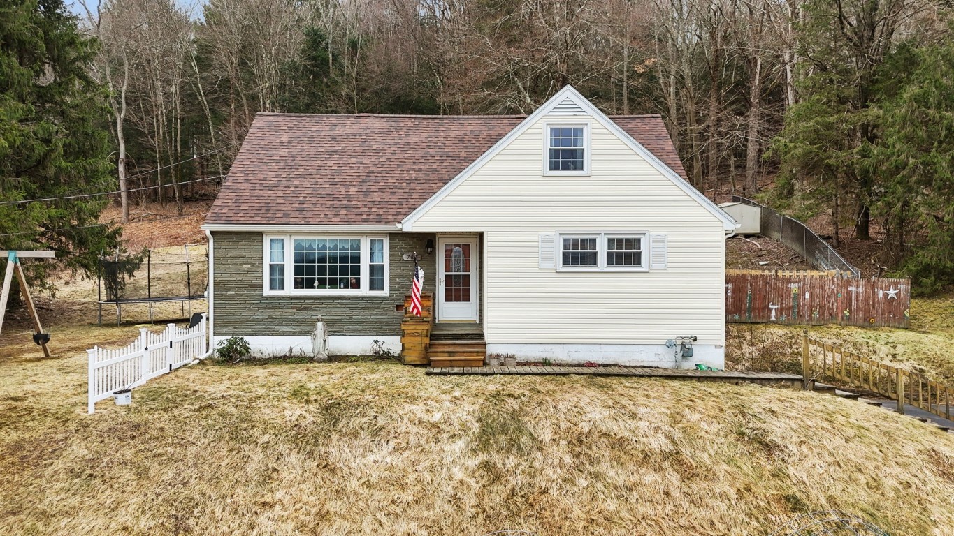 766 Boswell Hill Rd, Endicott, New York image 1