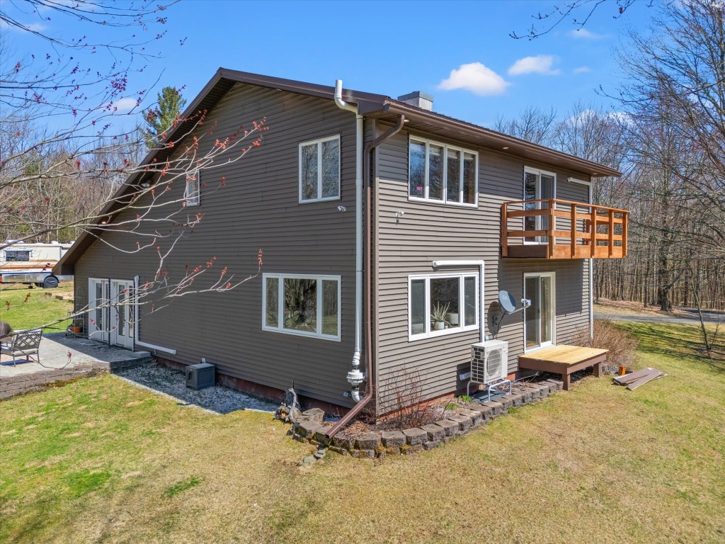 371 Hunt Road, Port Crane, New York image 1