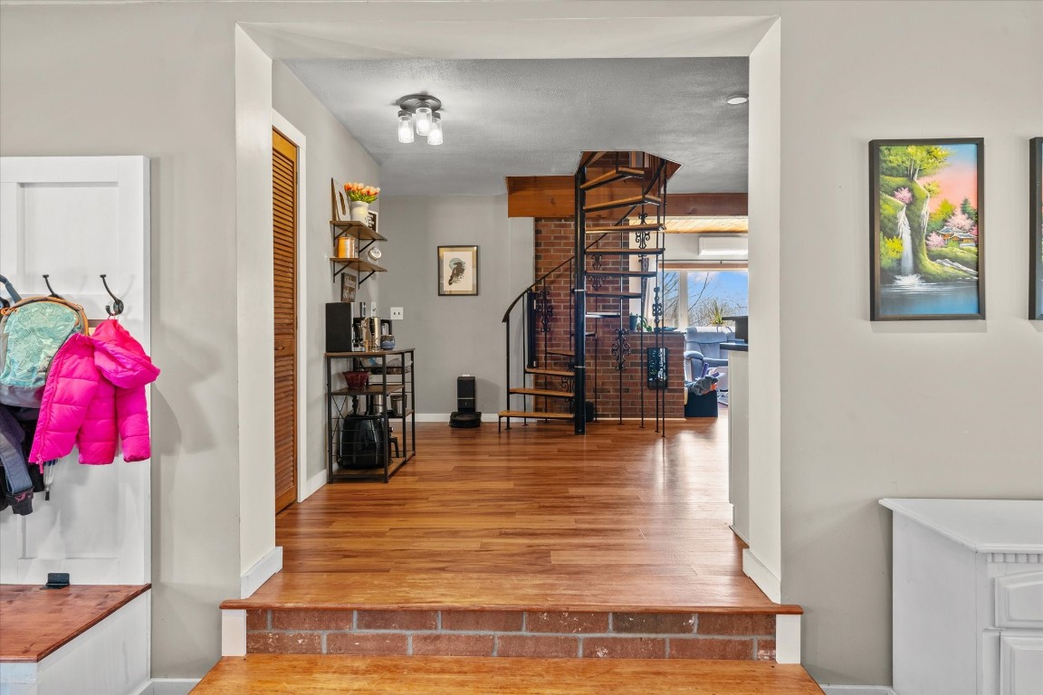 371 Hunt Road, Port Crane, New York image 17