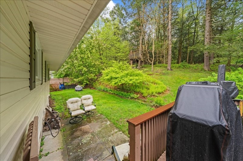 3828 Pembrooke Lane, Vestal, New York image 47