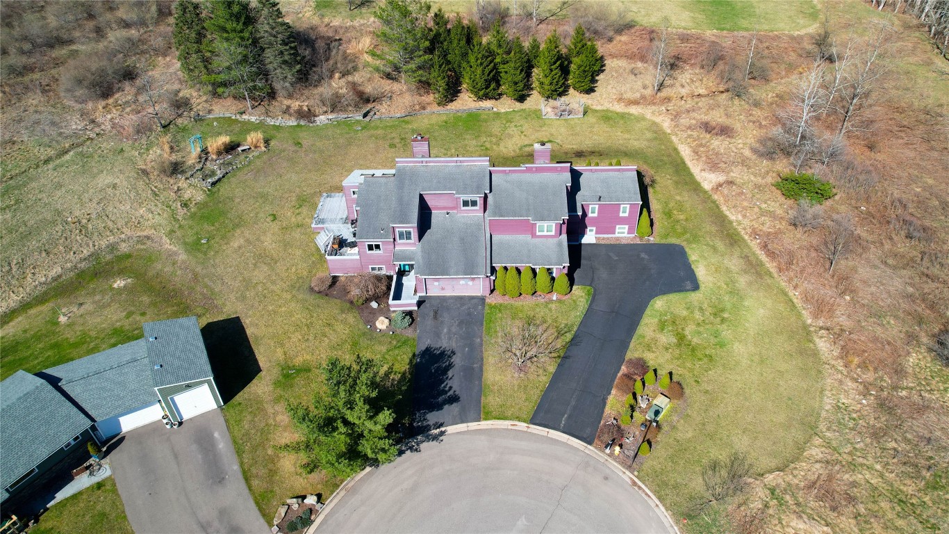 233 Woodgate Lane, Vestal, New York image 44