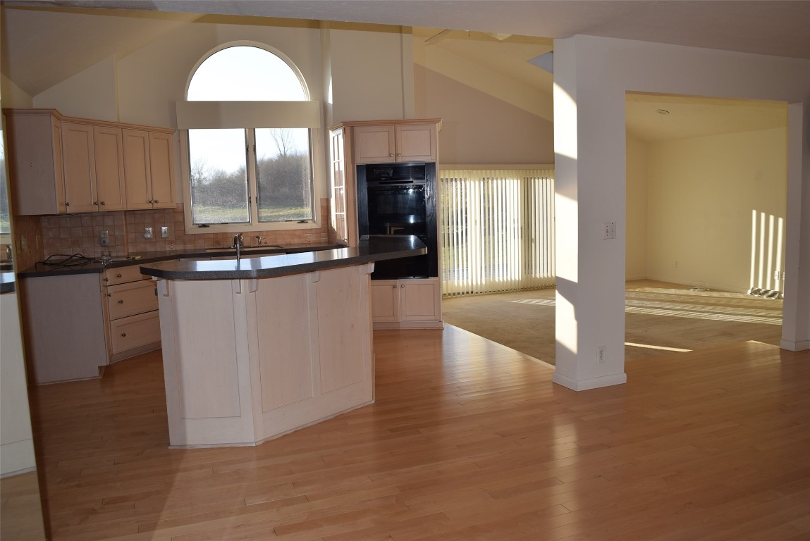 233 Woodgate Lane, Vestal, New York image 11