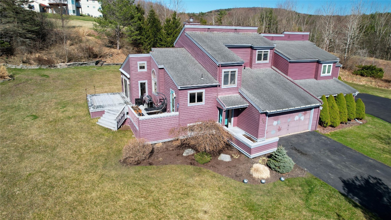 233 Woodgate Lane, Vestal, New York image 3
