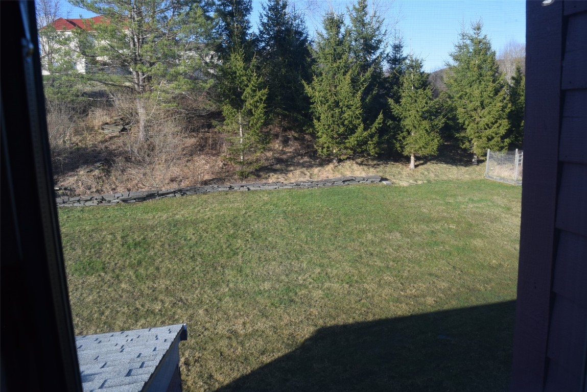 233 Woodgate Lane, Vestal, New York image 31