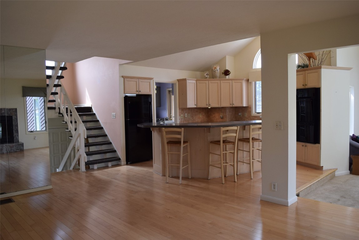 233 Woodgate Lane, Vestal, New York image 10
