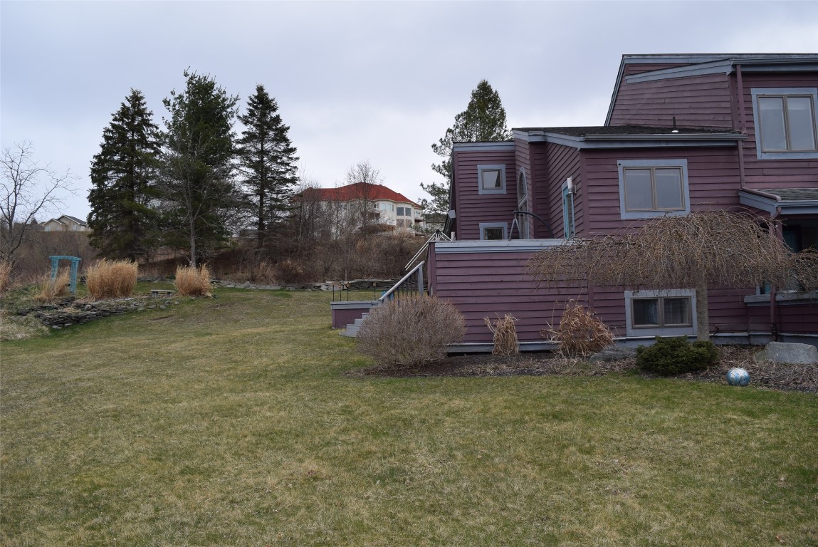 233 Woodgate Lane, Vestal, New York image 4