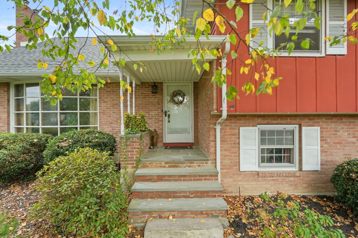 10 Canterbury Drive