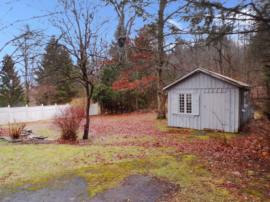 479 Echo Road, Vestal, New York image 7