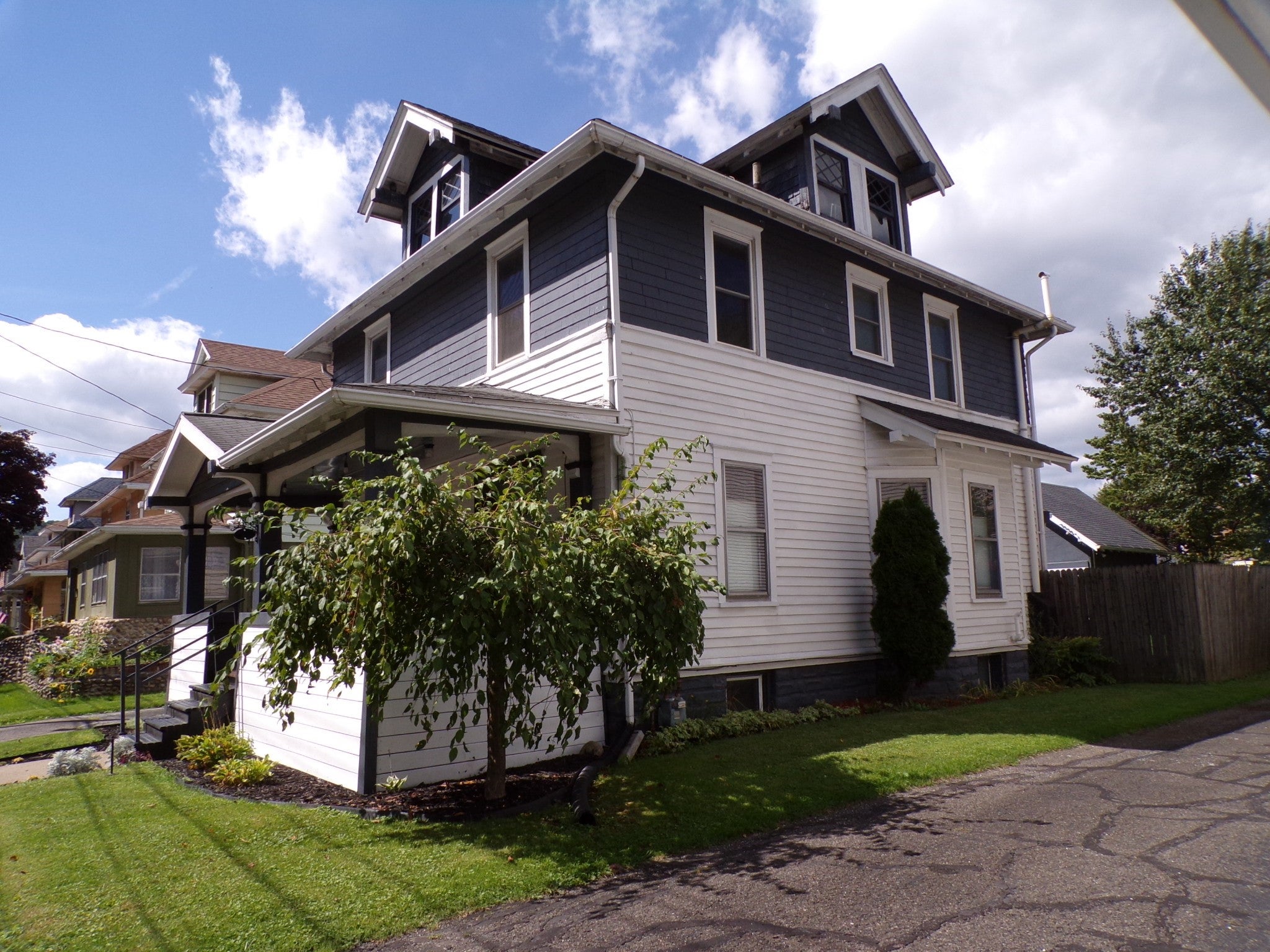31 Dennison Avenue - Photo 4