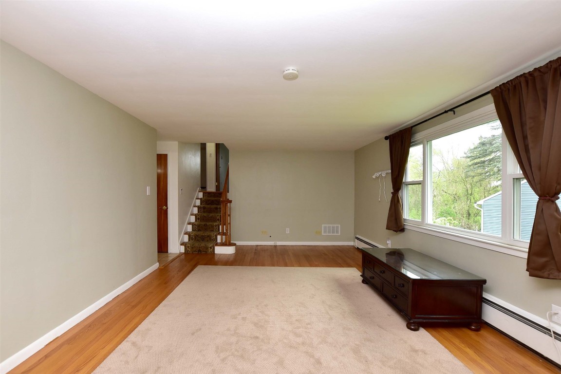 726 Robinson Road, Johnson City, New York image 7