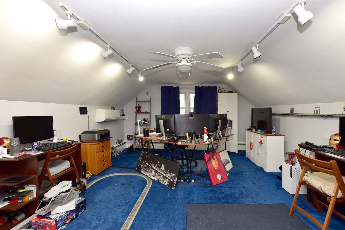 726 Robinson Road, Johnson City, New York image 26