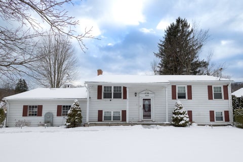 Photo for 940 River Road