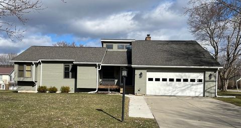 Homes For Sale - 4 Allen Drive<br/> Whitney Point, NY 13862