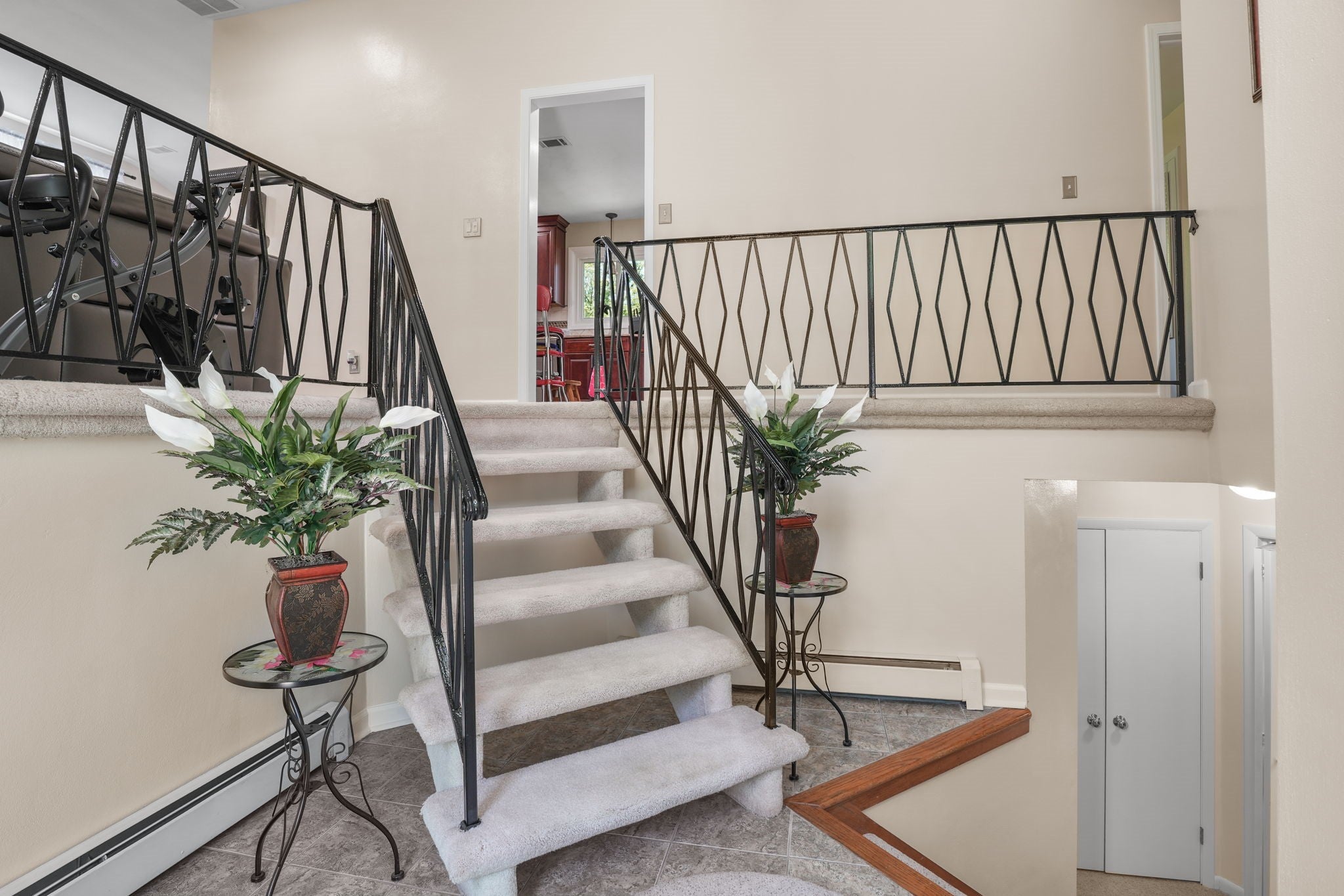 2309 Hemlock Lane