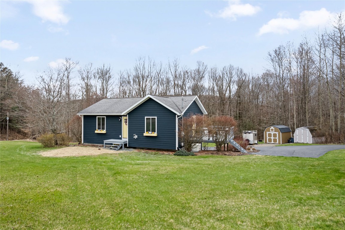 2224 S Apalachin Road, Apalachin, New York image 1