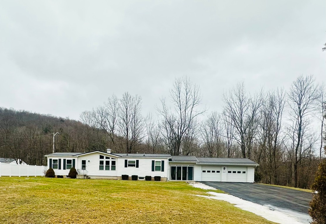 515 Hoadley Road, Windsor, New York image 1