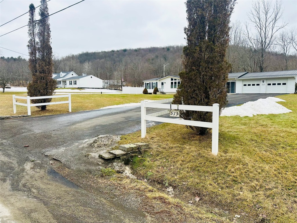 515 Hoadley Road, Windsor, New York image 2