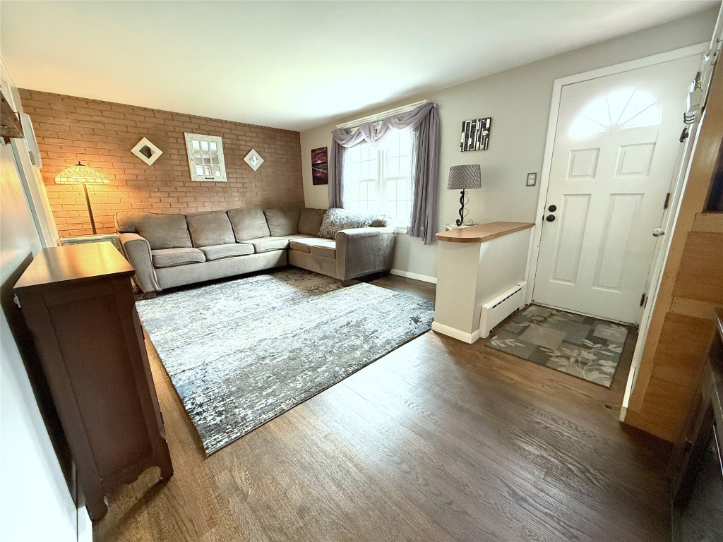320 Leroy Avenue, Vestal, New York image 3