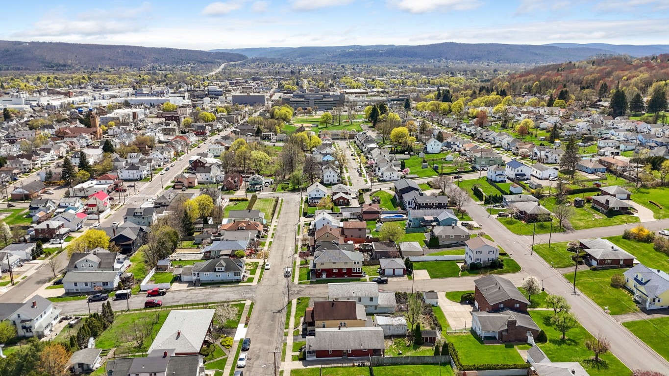503 Irving Avenue, Endicott, New York image 31