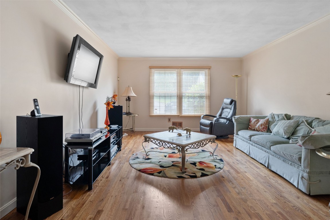 3113 Sarasota Avenue, Vestal, New York image 7