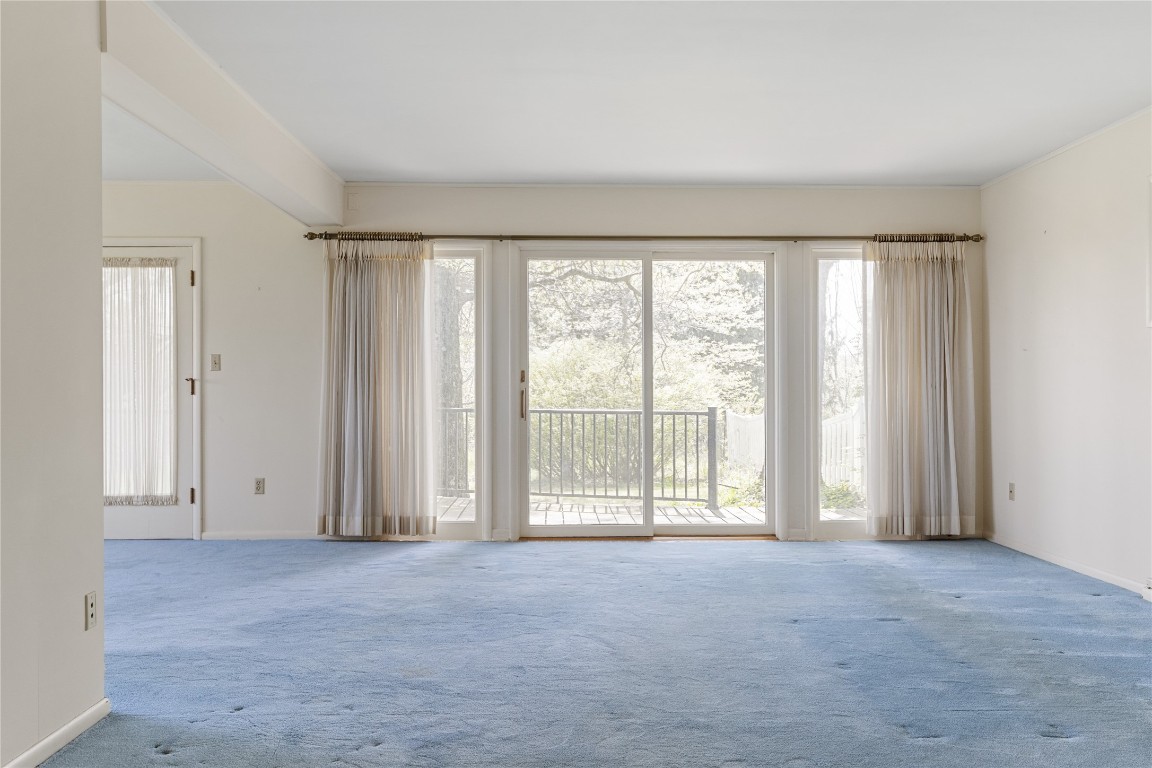 67 W Hill Road, Vestal, New York image 4