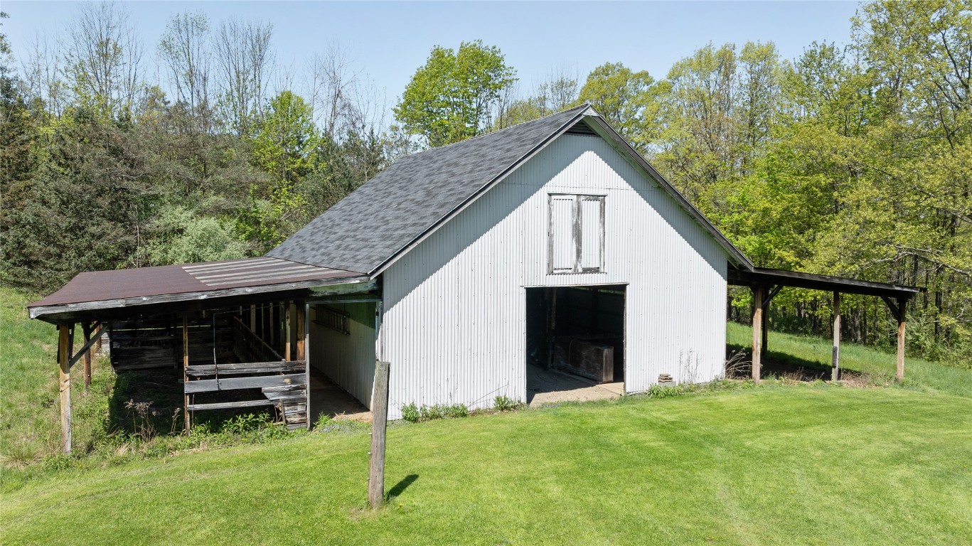 67 W Hill Road, Vestal, New York image 44