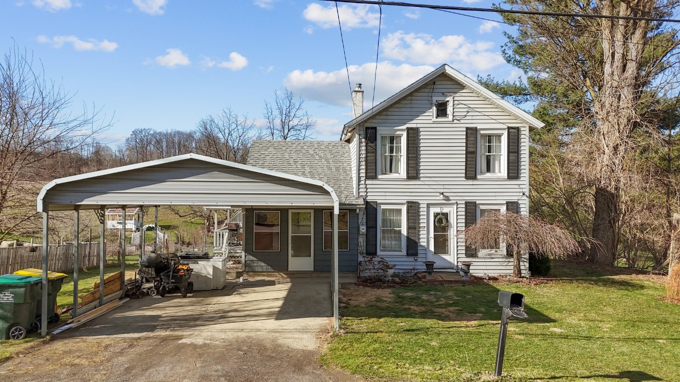 517 High Street, Lisle, New York image 1