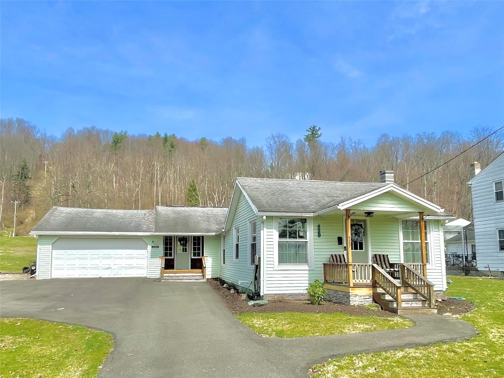 527 E Main Street, Owego, New York image 1